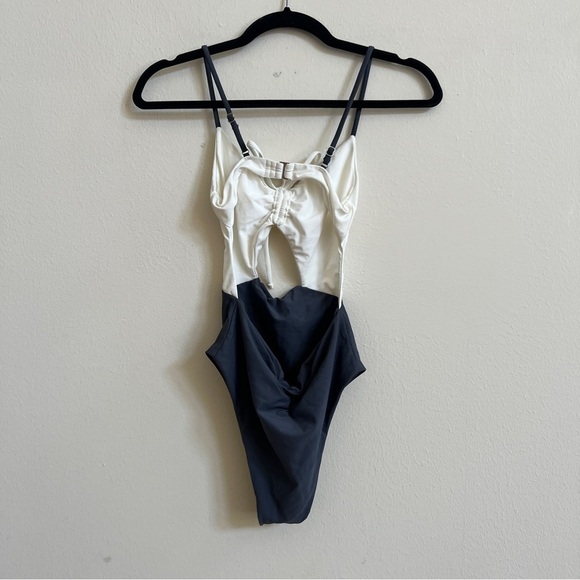 Tularosa Asa One Piece Ivory & Charcoal Swim Beach - Picture 6 of 6